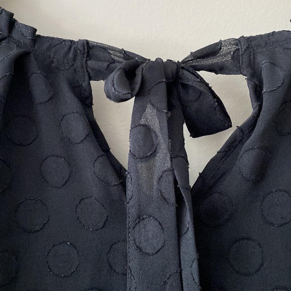 LC Lauren Conrad Sheer Lined Cap Sleeve Top - Picture 4 of 9